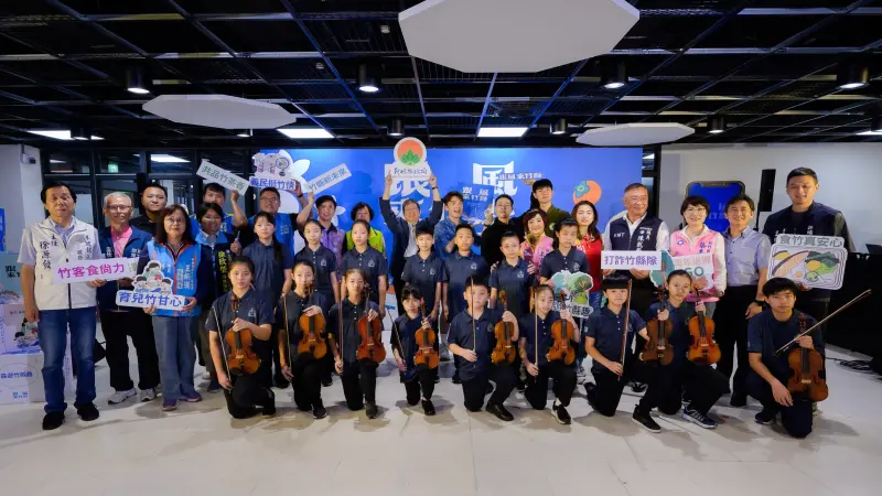 ▲開播記者會特別邀請到節目主持人Eddie及跟風大來賓黃豪平以Live Podcast派對形式與現場聽眾一起同樂。（圖／翻攝畫面）