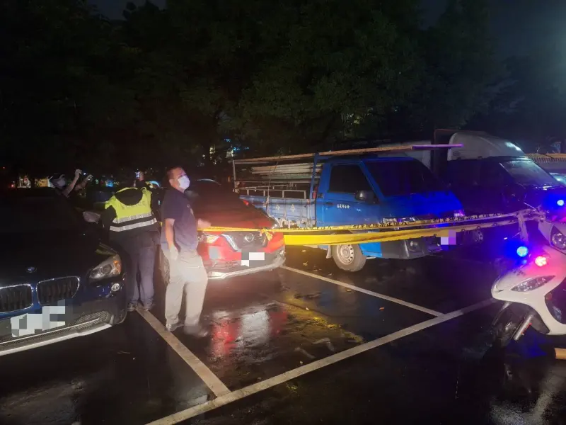 殯儀館旁停車場驚見失聯男！車停7日未移動　死在後座左側飄異味