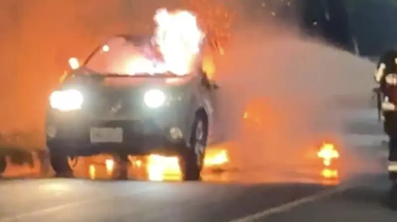 台東驚傳火燒車！休旅車燒成火球　車主竟是縣議員楊秋珍