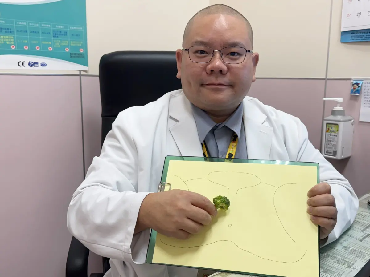 ▲大甲李綜合醫院泌尿科醫師黃品叡指出，一名男子沒性行為卻在會陰處長菜花(圖／醫院提供2025.7.10)