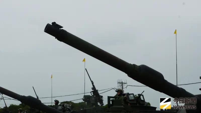 ▲M1A2T戰車配備的120公厘戰車砲。(圖/記者呂炯昌攝)