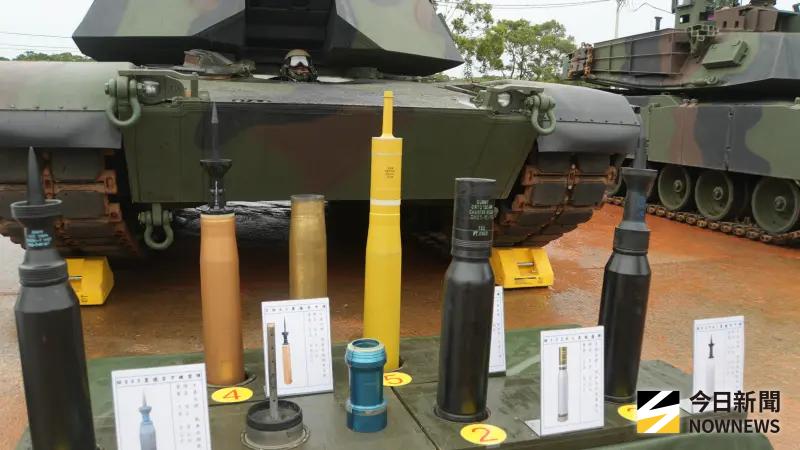 ▲M1A2T戰車使用砲彈。(圖/記者呂炯昌攝)