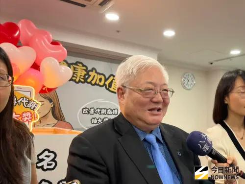 加熱菸審查11家→7家！國健署長：業者主動退出　最新進度曝
