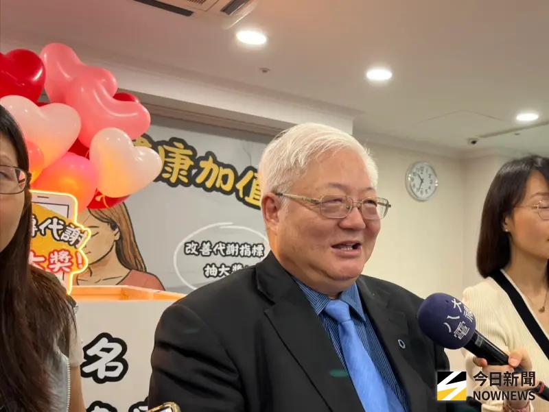 加熱菸審查11家→7家！國健署長：業者主動退出　最新進度曝