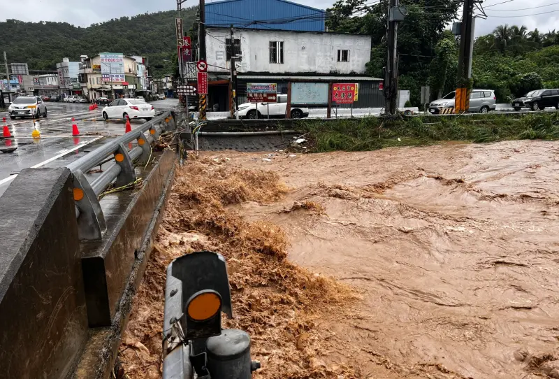 超大豪雨釀南迴地區災情！台9線交通多處管制　路況資訊曝光