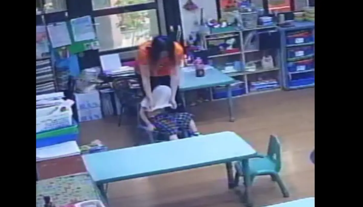 ▲高雄市鼓山區日前爆發幼兒園職員對幼童不當管教事件，引起外界關注。（圖／李雅慧臉書）