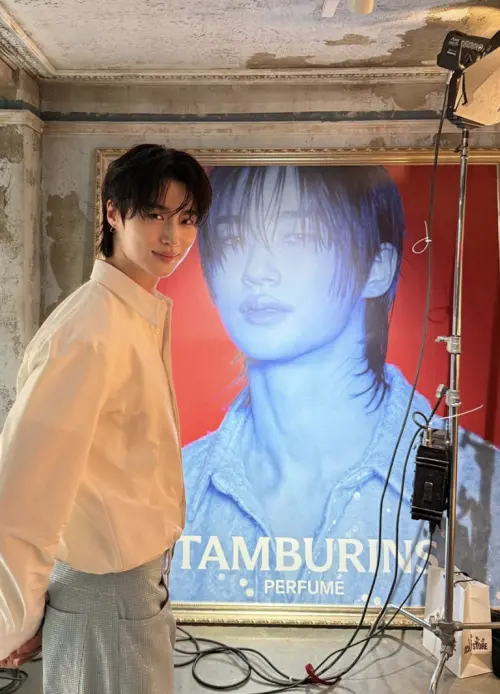 ▲邊佑錫更新IG動態，對鏡頭甜笑賣萌。（圖／翻攝自IG）