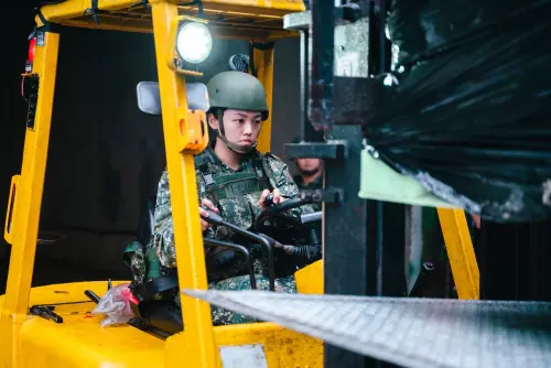 ▲漢光41號演習第2天，第四作戰區執行彈藥預屯演練。（圖／軍聞社提供）