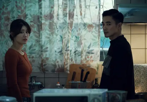 ▲是元介（右）與林真亦（左）在《角頭－鬥陣欸》飾演青梅竹馬，有不少對手戲。（圖／齊石傳播提供）