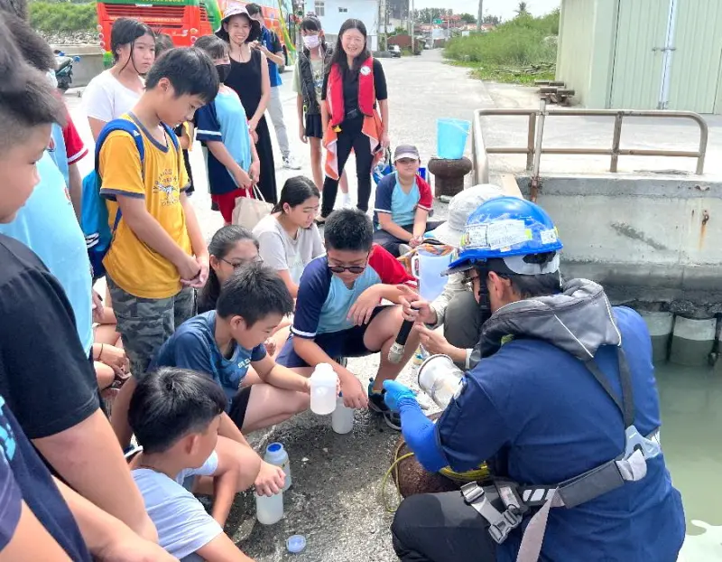 ▲海洋保育署舉辦海域水質檢測體驗營活動，歡迎全國國小師生組隊參加。(圖／海洋保育署提供)