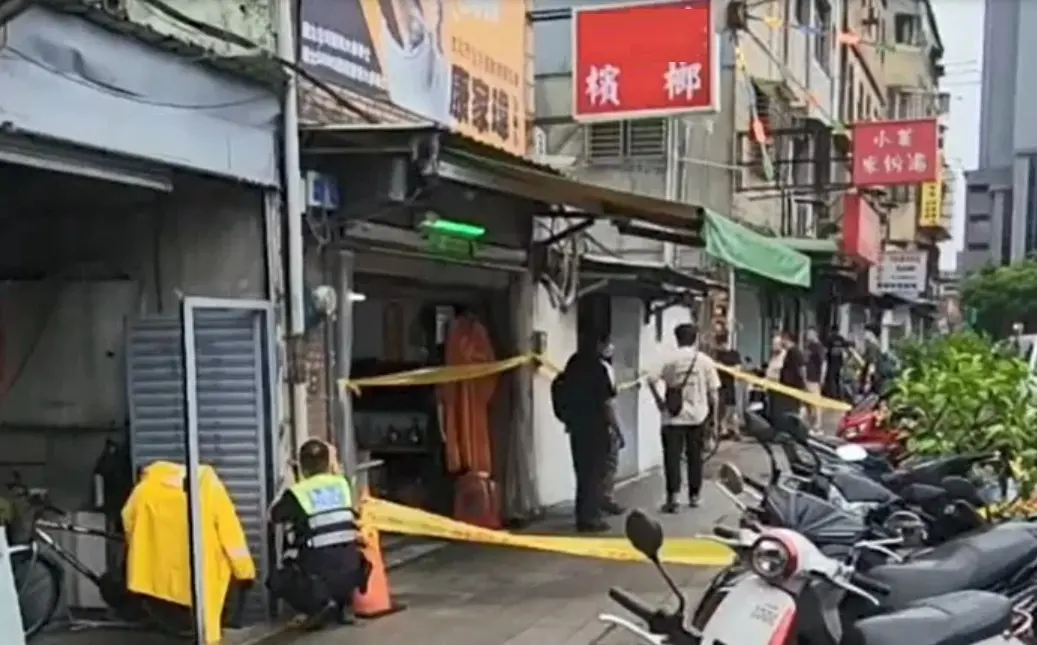 ▲萬華艋舺大道二樓民宅9日發生命案，19歲鄭姓男子遭到李姓男子等8人擄走拘禁3天虐打致死。（圖／翻攝畫面）