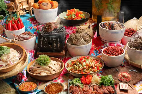 台北晶華酒店的栢麗廳自即日起至8月31日的午、晚餐時段,推出「鄉親來作『客』」系列美食。(圖/台北晶華提供) ▲台北晶華酒店的栢麗廳自即日起至8月31日的午、晚餐時段,推出「鄉親來作『客』」系列美食。(圖/台北晶華提供)