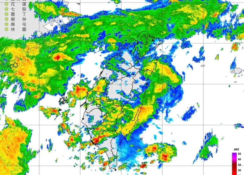 快訊／上班路穿雨衣！氣象署：8縣市豪雨特報　高雄屏東雨炸整夜