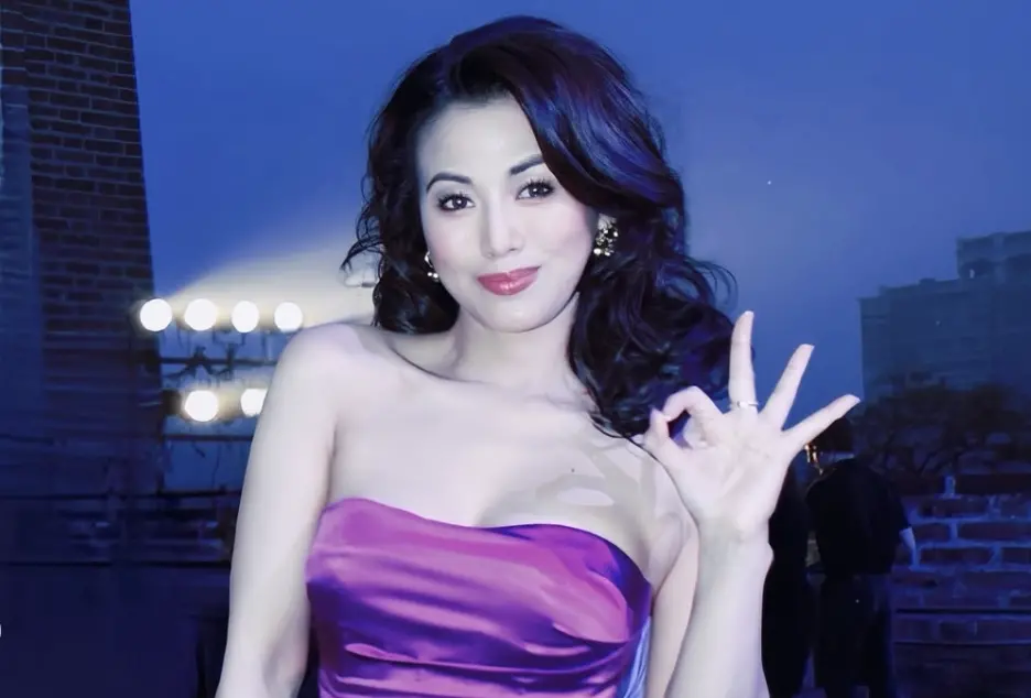 ▲陳雅倫（如圖）年近60仍豔光四射，她曾經大膽解放拍三級片，卻未如預期大紅大紫，反而「緋聞女王」形象更鮮明，一度宣告要嫁給吳彥祖的表哥Martin，卻在公開消息的23天之後決定分手。（圖／摘自陳雅倫IG）