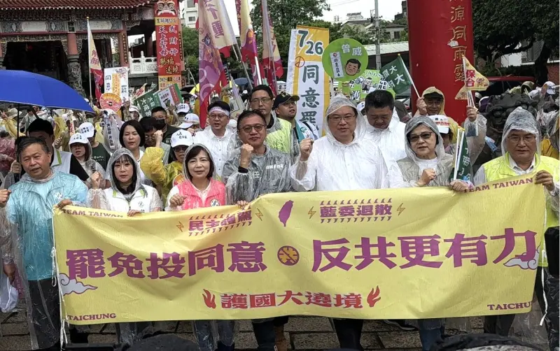 ▲林右昌今天到台中烏日玉闕朝仁宮，參與公民團體護國繞境活動重新啟動儀式。（圖／台中市議員張家銨提供，2025.07.11）