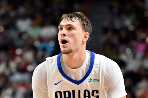 ▲達拉斯獨行俠教頭Jason Kidd親口證實的「Point Flagg計畫」，讓年僅18歲的Flagg擔任控球重任。（圖／美聯社／達志影像）