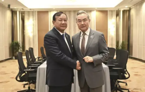 影／圍剿美國！中國王毅今見柬埔寨政要　稱「川普剝削東南亞」
