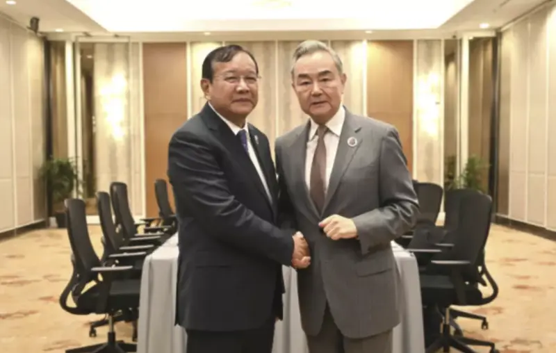 圍剿美國！中國外長王毅今見柬埔寨政要　稱「川普剝削東南亞」