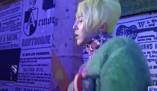 ▲GD權志龍在〈에라 모르겠다(FXXK IT)〉的網球髮色令人難忘。（圖／翻攝自BIGBANG YouTube）