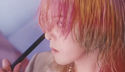 ▲GD的彩虹花田染驚豔許多粉絲。（圖／翻攝自BIGBANG YouTube）