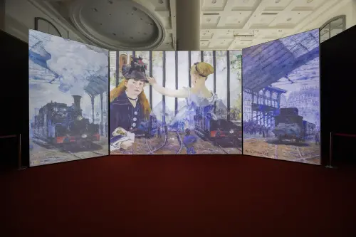 ▲中友百貨12日起舉辦精彩萬分的印象派光影藝術展，在炎熱的暑假，是中部民眾最佳消暑去處。（圖／中友百貨提供）