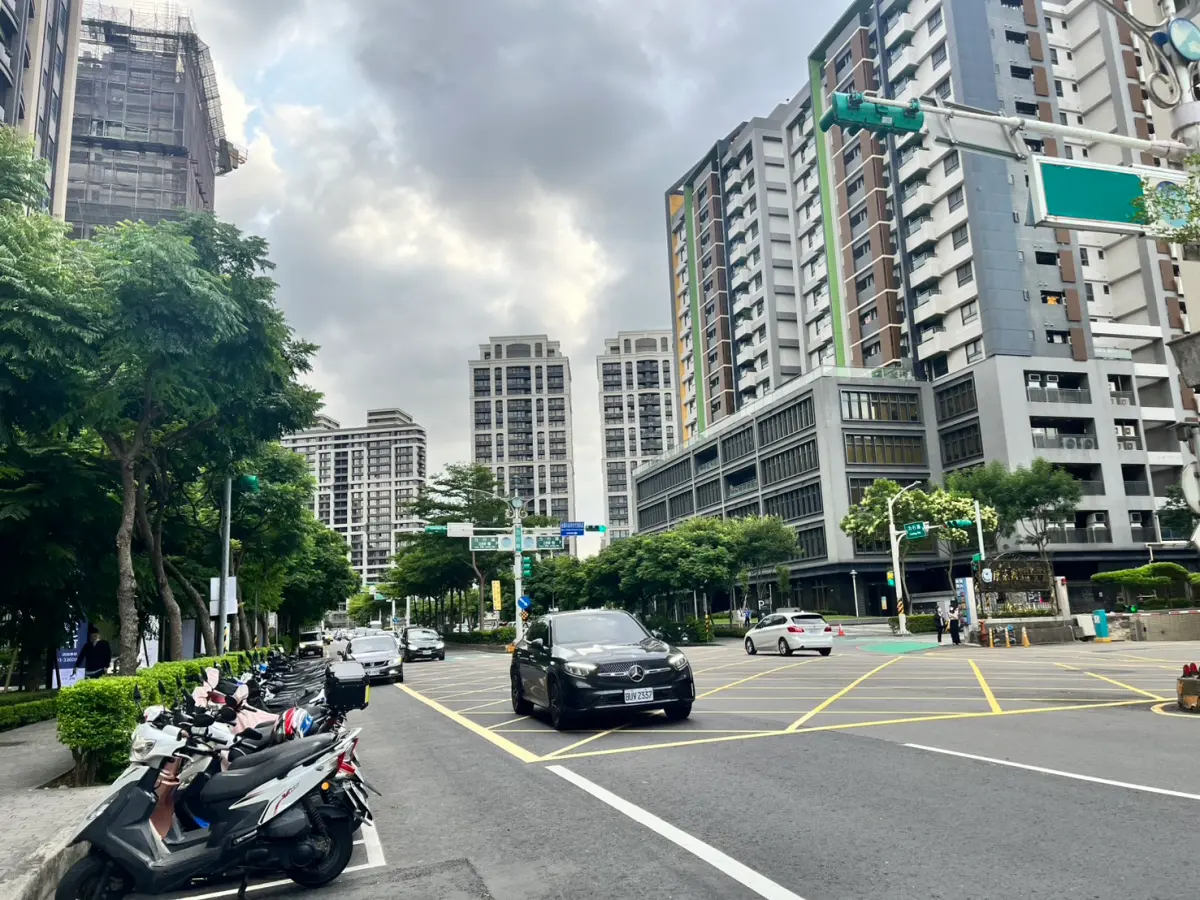 ▲中路重劃區發展已成熟，吸引首購、換屋族群入住。（圖／信義房屋提供）