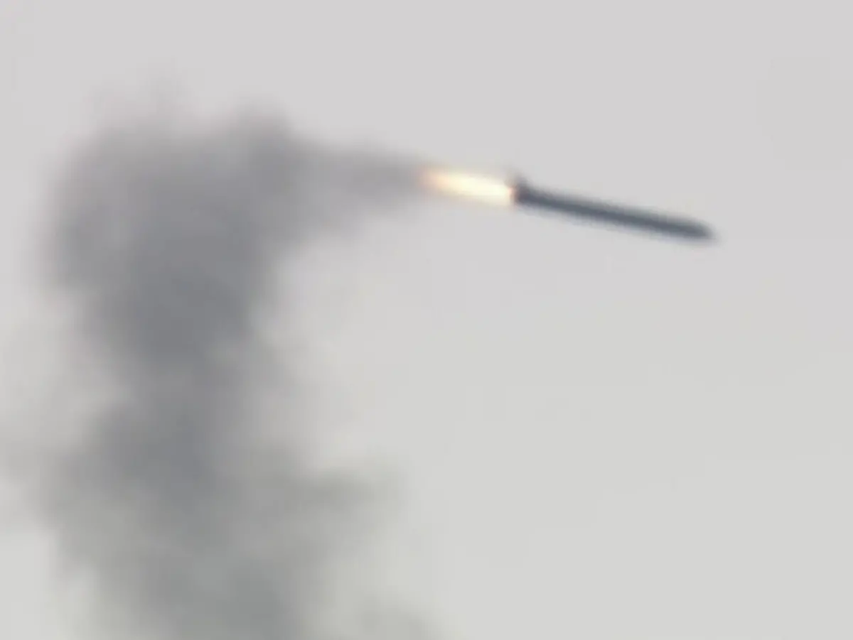 ▲一枚由台灣航太企業製造的火箭，12日於北海道大樹町的「宇宙港」發射升空。（圖／截取自NHK）