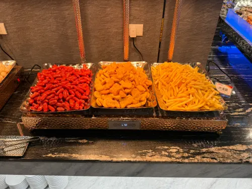 ▲多樣化的炸物，大人與小朋友都喜歡。（圖／記者葉盛耀攝）