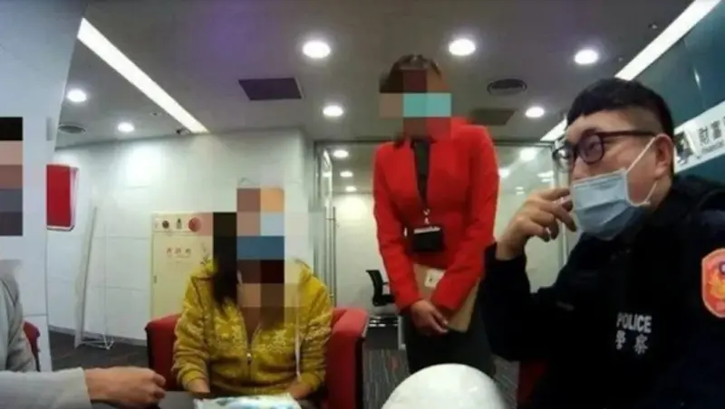 ▲台北市中山警分局員警蔡汶融執勤時出車禍，因頭部受重創傷勢嚴重，開刀後仍昏迷不醒。（圖／翻攝臉書中山分局波麗士）