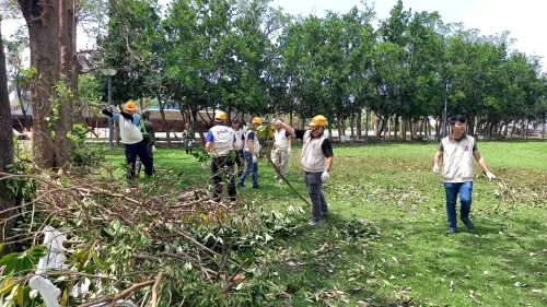 ▲支援災區重建，高雄市後備軍人輔導中心主動號召幹部，投入台南市災後復原工作。（圖／高雄後輔中心提供）