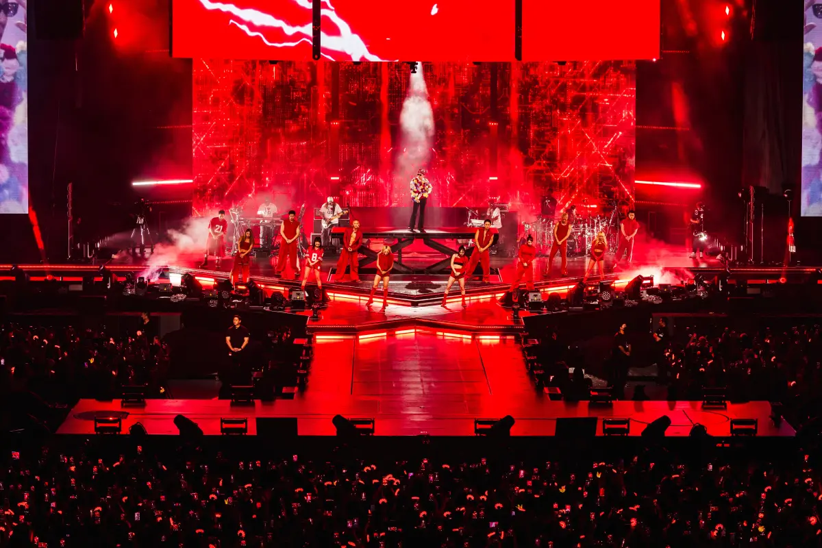 ▲GD（G-Dragon，本名：權志龍）台北小巨蛋演唱會來到第2天，好兄弟李洙赫現身力挺。（圖／(C) GALAXY CORPORATION）