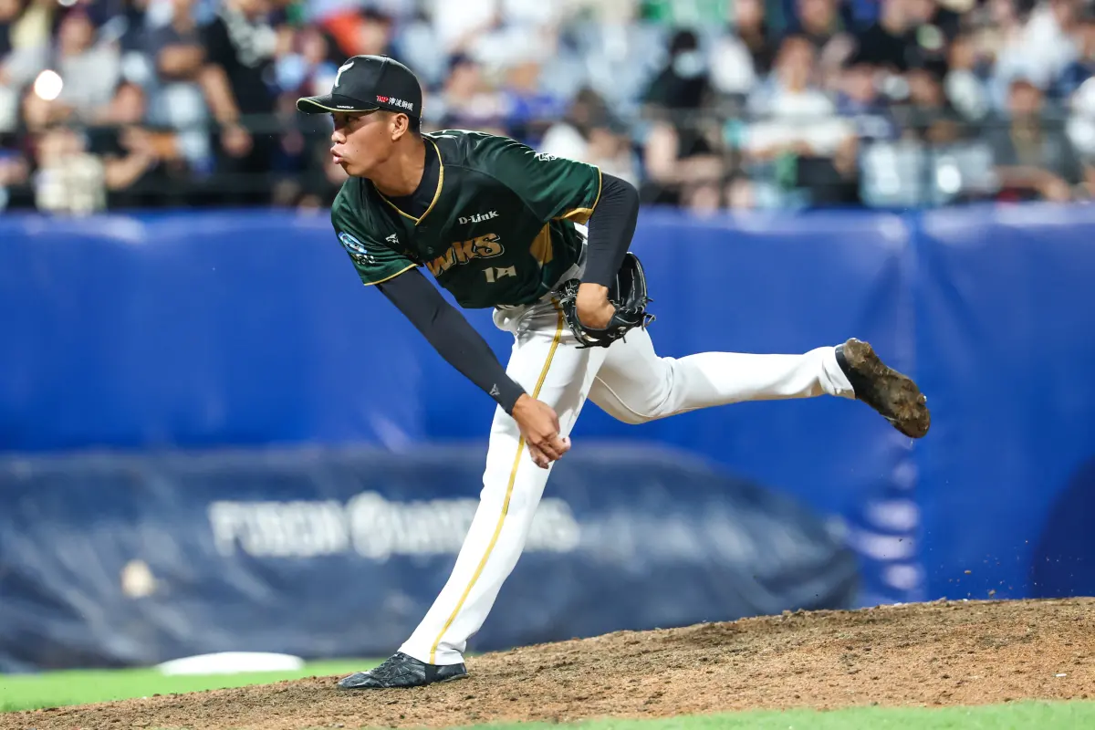 ▲台鋼雄鷹守護神林詩翔今日又在領先1分時登板，驚險拿下3個出局數，奪得本季第17次救援成功。（圖／台鋼雄鷹提供）