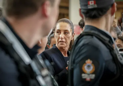 當街遭「偷親襲胸」！墨西哥女總統提告：我若不行動其他女性怎辦
