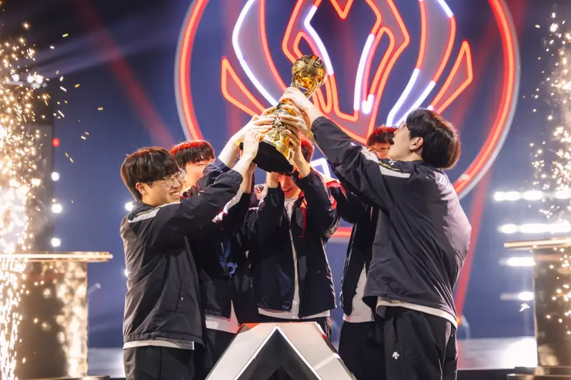 影／Faker輸了！GenG創「23連勝紀錄」封王　T1遭擊潰、Doran抱頭