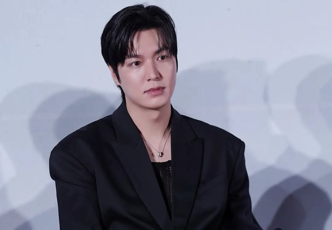 ▲李敏鎬（如圖）愛犬Choco在近日離世，他昨（12）日於IG曬與Choco的多張合照，哀痛悼念：希望這16年你是幸福的。（圖／MYM娛樂IG）