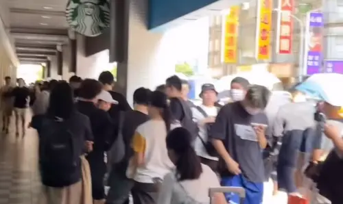 CFO雞排2430份免費領人潮炸裂！現場爆口角　長輩「1原因」領不到
