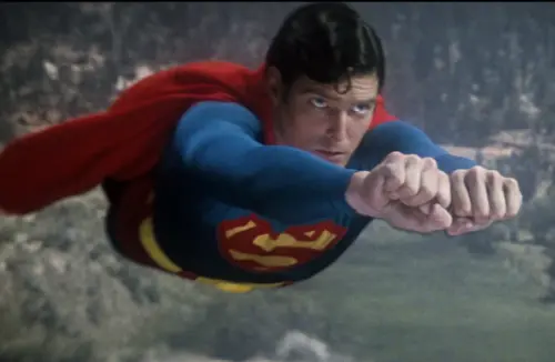 ▲克里斯多夫李維到現在還是公認最經典的電影版《超人》代表，幾乎成為這個角色的標竿。（圖／摘自IMDb)