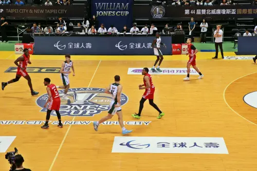 ▲全球人壽長期支持台灣體育發展，今年首度成為瓊斯盃合作伙伴之一，象徵企業與國家代表隊站在同一陣線，一起GO FOR IT，共同為榮耀而戰。（圖／全球人壽提供）