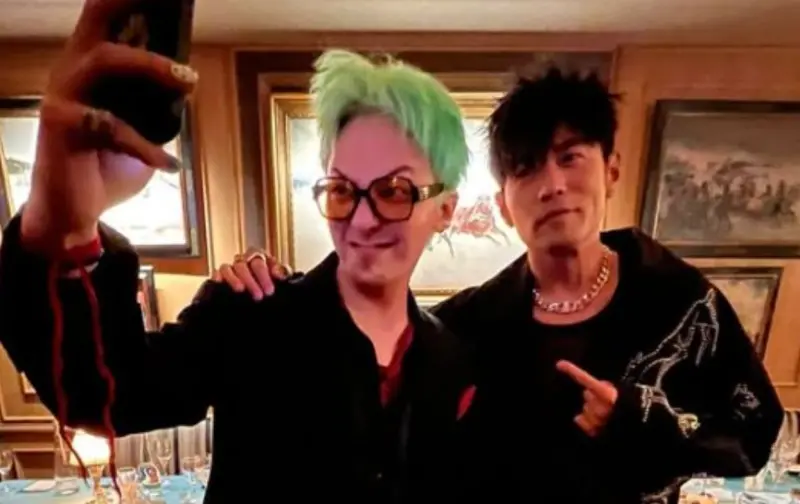 ▲GD權志龍（左）傳出將與周杰倫（右）合作，2大天王疑密謀聯手打造新歌。GD台北演唱會時也有收到周杰倫送的花籃，此舉似乎是為兩人合作一事埋下伏筆。（圖／周杰倫IG）