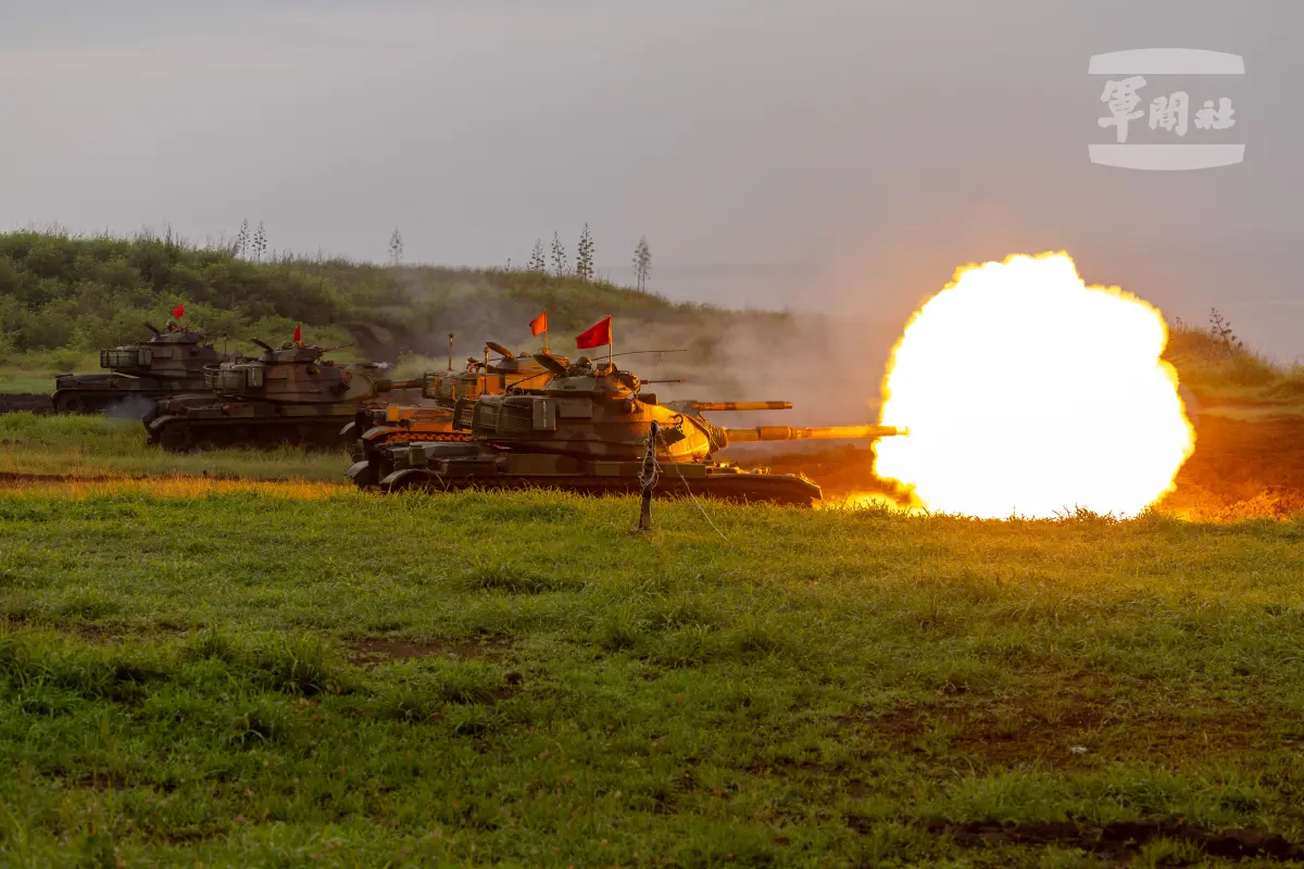 ▲M60A3戰車橫向射擊。（圖／軍聞社提供）