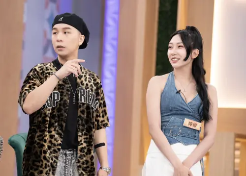 ▲派翠克（左）和檸檬（右）在《小姐不熙娣》被來賓拷問，都堅稱彼此沒有怎樣。（圖／東森綜合台提供）