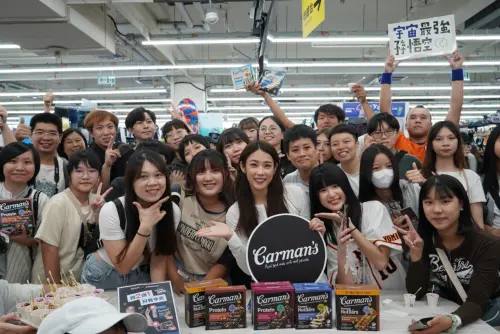 ▲林思宇出席一日店長活動。(圖/康麥滋 Carman's 提供) ▲林思宇出席一日店長活動。(圖/康麥滋 Carman's 提供)