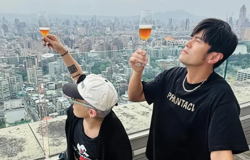 周杰倫昔嗆「別讓韓流越來越囂張」！今合體GD　粉絲大讚：拿下了