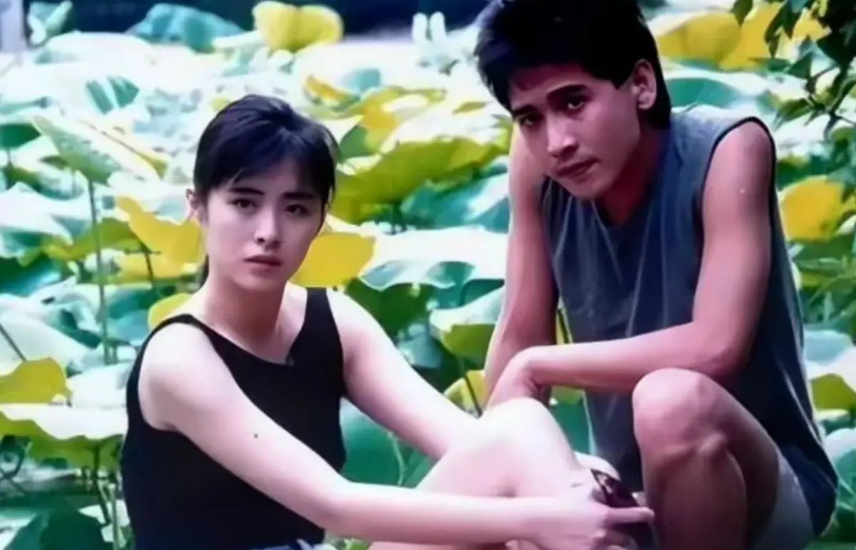 ▲王祖賢（左）和齊秦（右）因拍電影相識相戀，後來雙雙爆出私生子女，17年情斷。（圖／翻攝自微博）