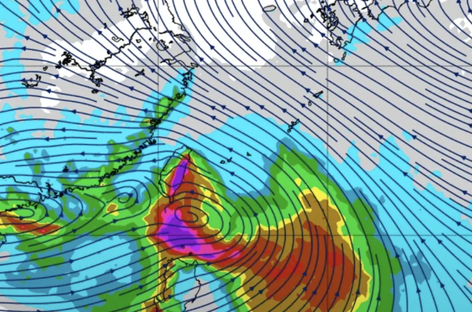 ▲本週颱風生成的機率非常高，最快週四（7/17）生成，路徑預估從巴士海峽，也就是台灣南方通過的機率最高。（圖／賈新興提供）