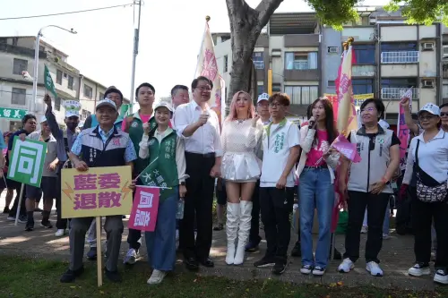 (圖/民進黨提供) ▲林右昌上府赴護國大遶境北桃園集結出發儀式。(圖/民進黨提供)