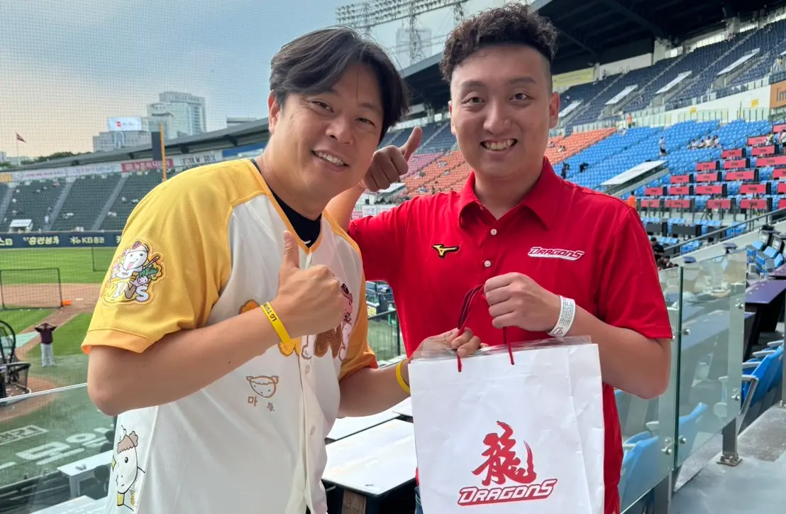 ▲味全龍球團日前前往南韓展開交流考察，重點拜訪韓職勁旅LG TWINS雙子隊，並參訪韓華鷹與SSG登陸者隊的主場球場，深入學習韓職在球場營運、球迷經營、拉啦啦隊應援文化與行銷創新上的實務經驗。（圖／味全龍提供）
