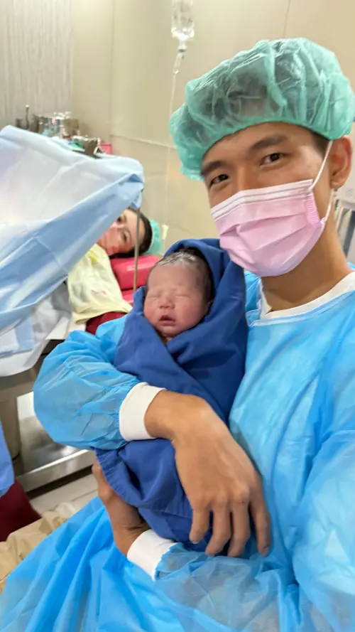 ▲蔡允潔生了,兒子小福寶很像媽媽。(圖/紅心字會提供) ▲蔡允潔生了,兒子小福寶很像媽媽。(圖/紅心字會提供)