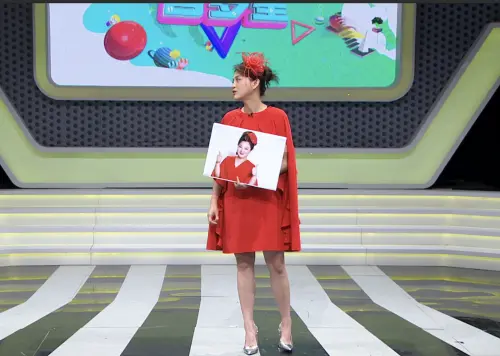  ▲葉欣眉（如圖）的服裝造型是刻意模仿白冰冰。（圖／年代提供）