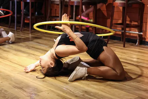 ▲台灣Hooters辣妹身懷絕技，表演十分精彩。（圖／記者朱永強攝）